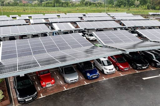 Installation photovoltaïque pour respecter l’objectif du décret tertiaire